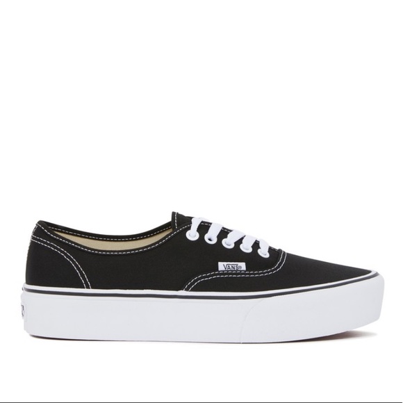 vans black and white platform